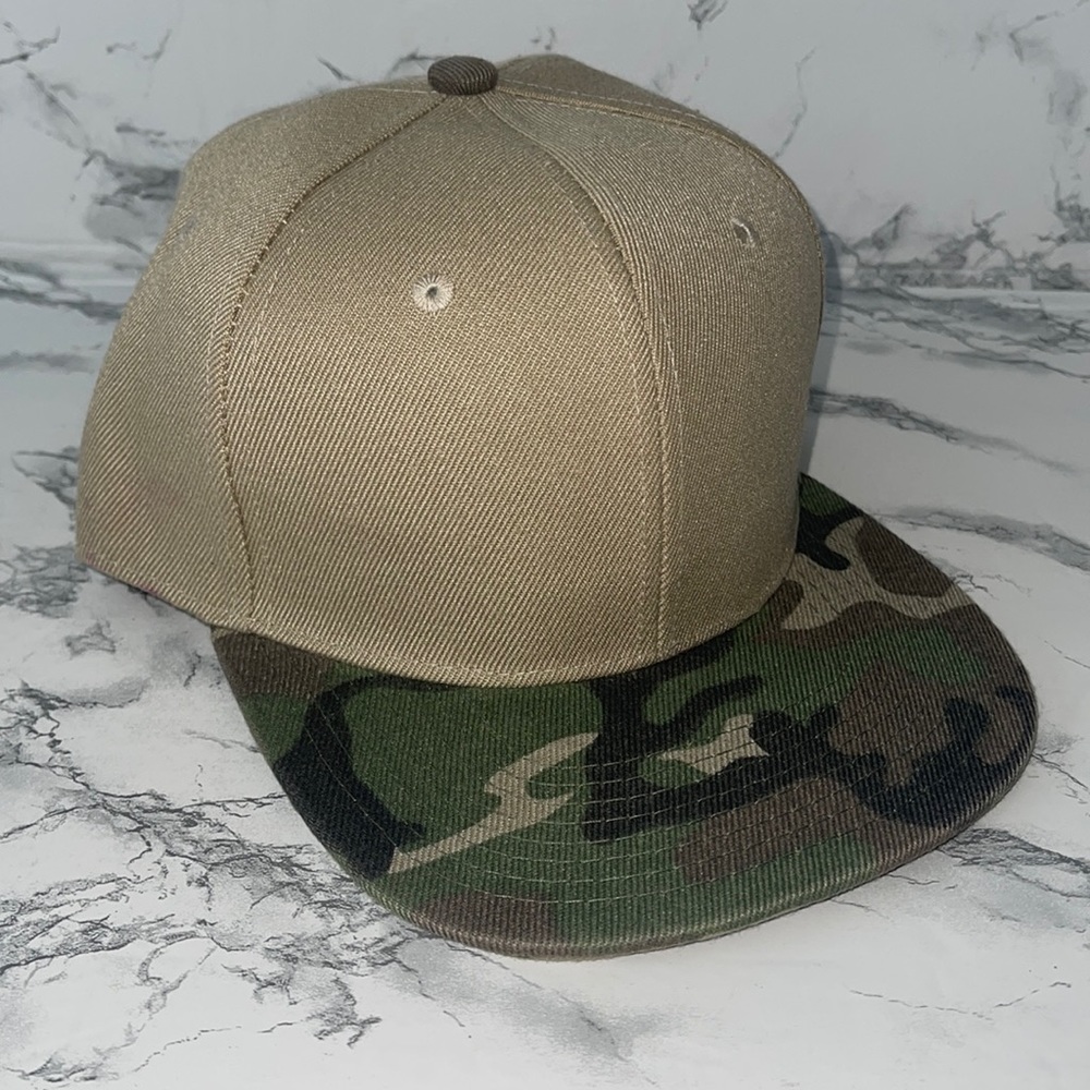 Khaki SnapBack hat with camo brim
